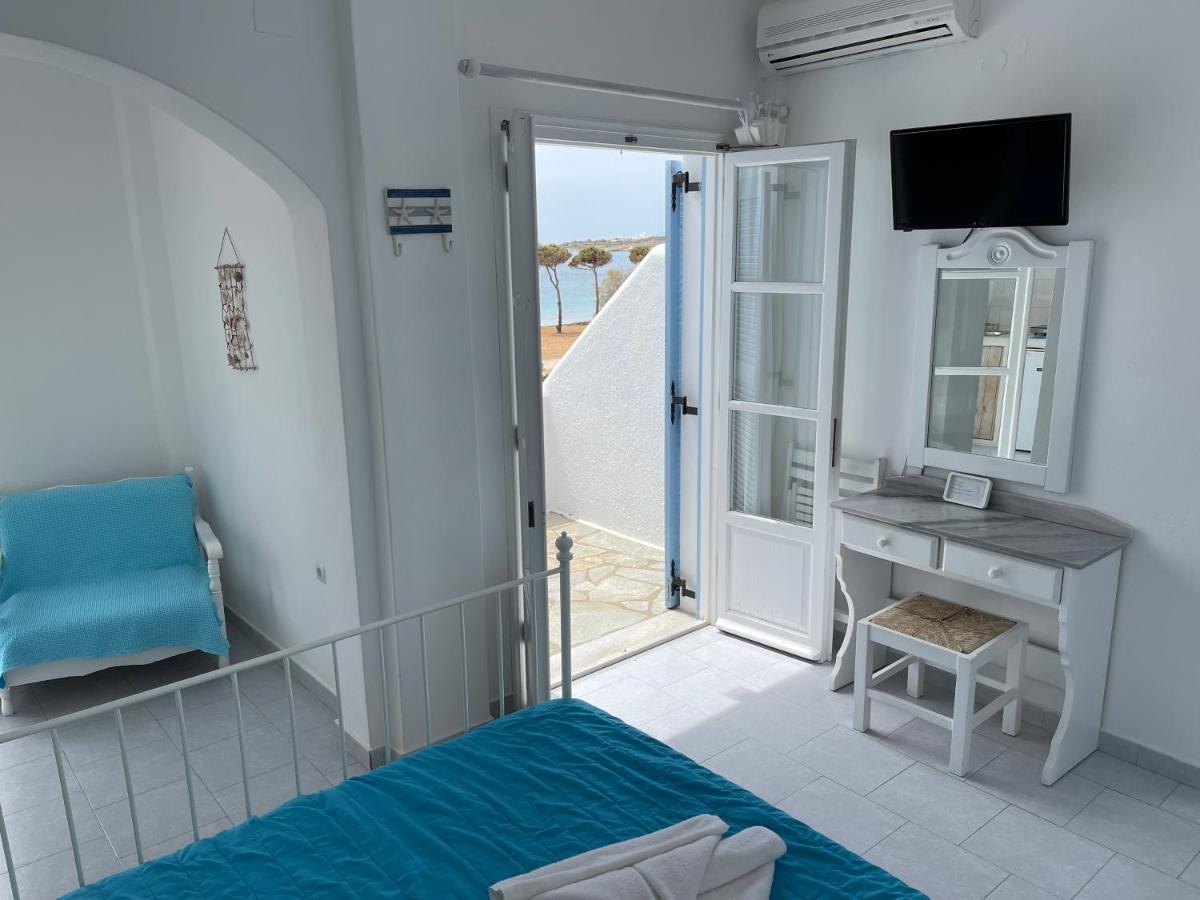 Niriides Studios Parikia  Exterior photo
