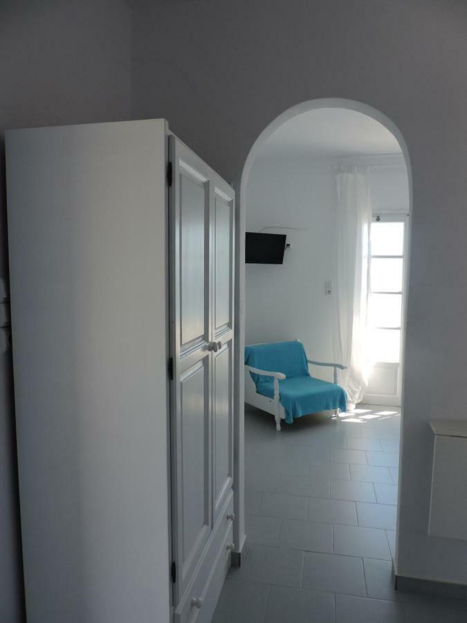 Niriides Studios Parikia  Exterior photo